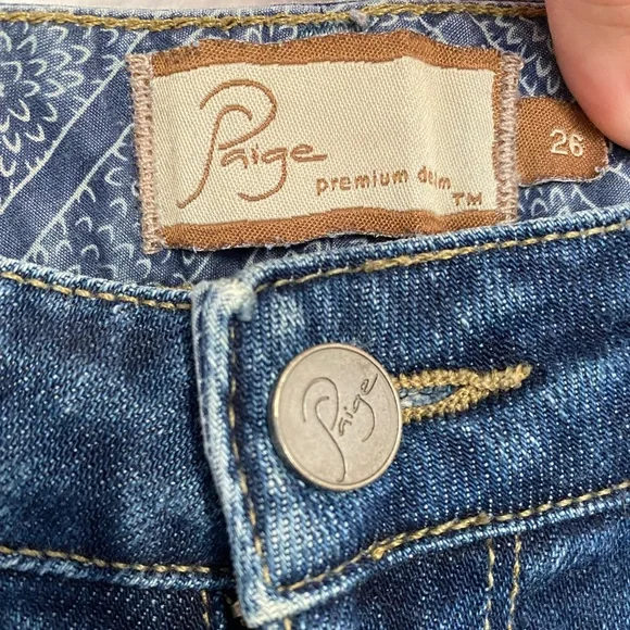 PAIGE • Laurel Canyon Low Rise Bootcut Blue Jeans - Picture 5 of 16
